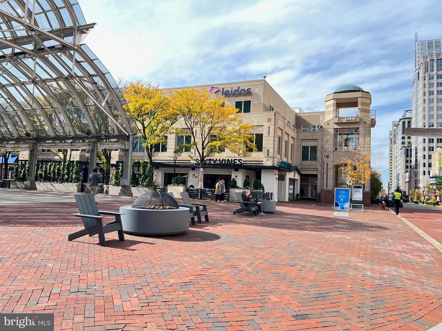 1656 PARKCREST CIR #2D/301, RESTON, Virginia 20190, 1 Bedroom Bedrooms, ,1 BathroomBathrooms,Residential,For sale,1656 PARKCREST CIR #2D/301,VAFX2277096 MLS # VAFX2277096 1656 PARKCREST CIR #2D/301, RESTON, Virginia 20190, 1 Bedroom Bedrooms, ,1 BathroomBathrooms,Residential,For sale,1656 PARKCREST CIR #2D/301,VAFX2277096 MLS # VAFX2277096