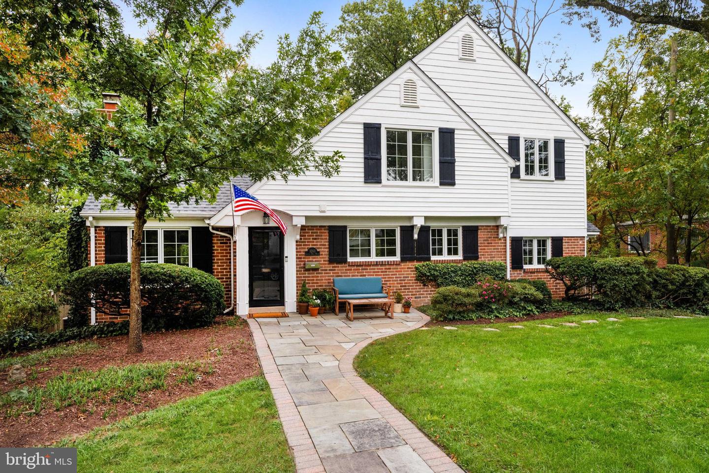 3203 CIRCLE HILL RD, ALEXANDRIA, Virginia 22305, 4 Bedrooms Bedrooms, 7 Rooms Rooms,2 BathroomsBathrooms,Residential,For sale,3203 CIRCLE HILL RD,VAAX2051364 MLS # VAAX2051364