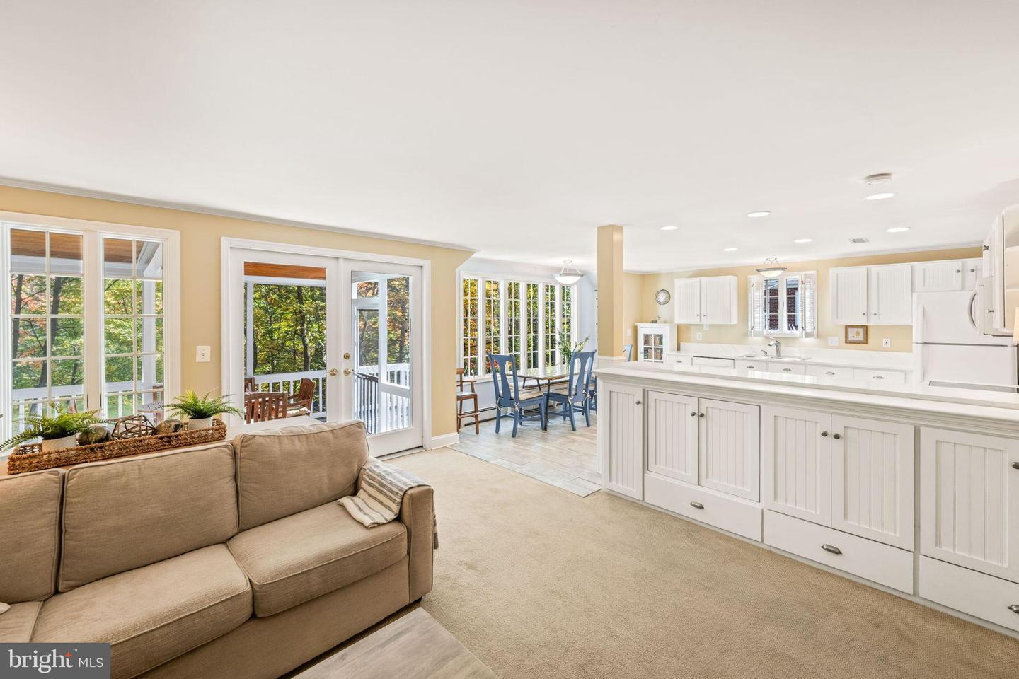 3203 CIRCLE HILL RD, ALEXANDRIA, Virginia 22305, 4 Bedrooms Bedrooms, 7 Rooms Rooms,2 BathroomsBathrooms,Residential,For sale,3203 CIRCLE HILL RD,VAAX2051364 MLS # VAAX2051364