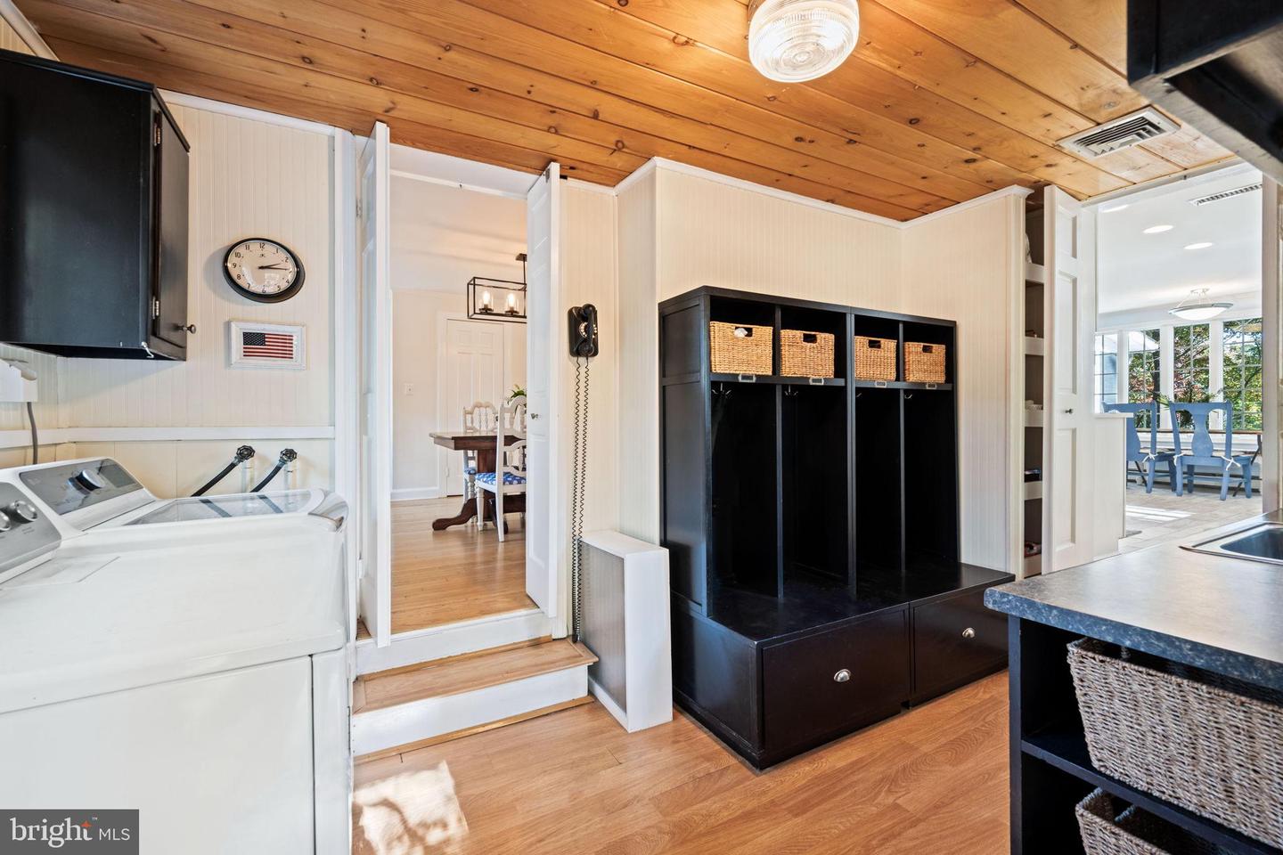 3203 CIRCLE HILL RD, ALEXANDRIA, Virginia 22305, 4 Bedrooms Bedrooms, 7 Rooms Rooms,2 BathroomsBathrooms,Residential,For sale,3203 CIRCLE HILL RD,VAAX2051364 MLS # VAAX2051364