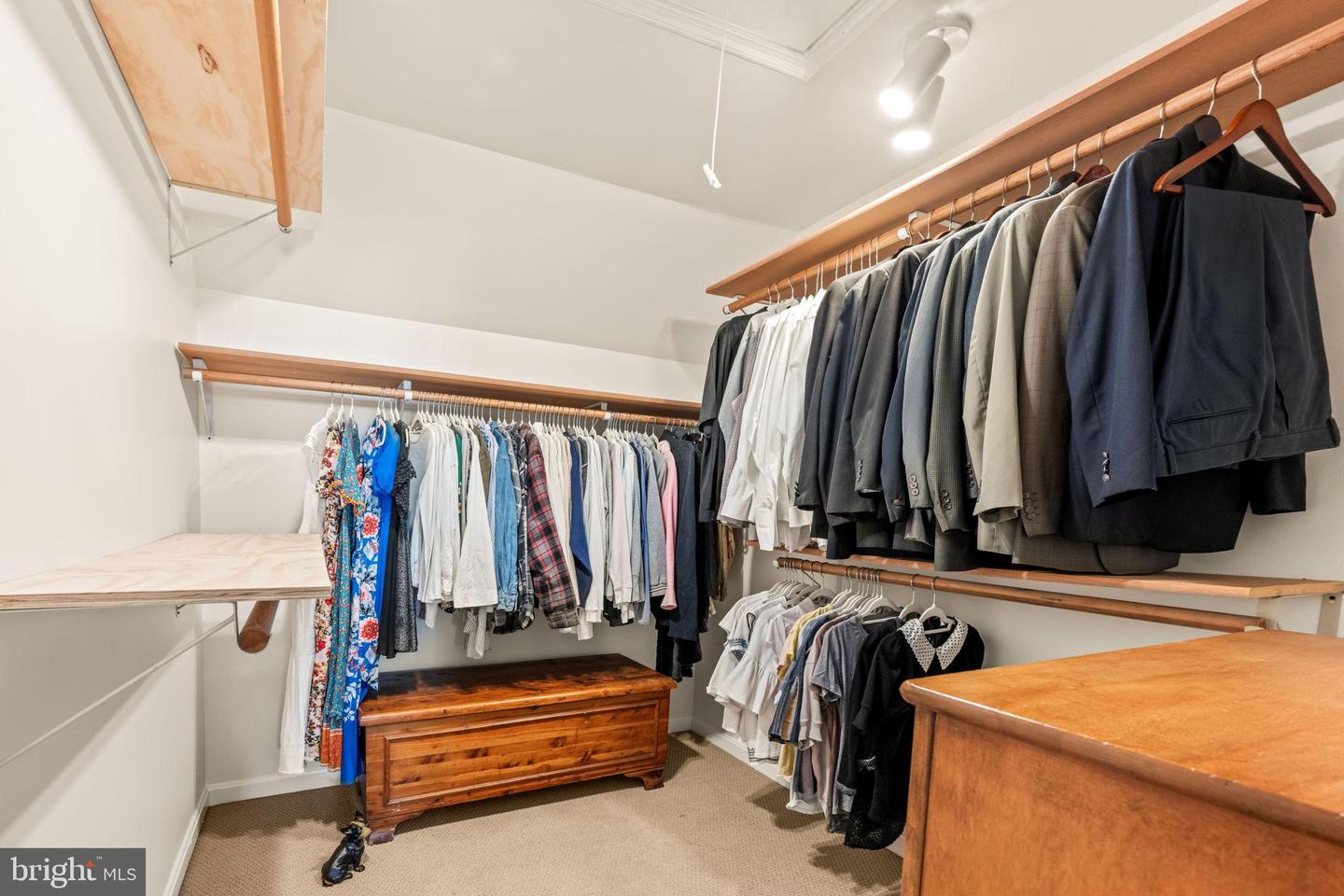 3203 CIRCLE HILL RD, ALEXANDRIA, Virginia 22305, 4 Bedrooms Bedrooms, 7 Rooms Rooms,2 BathroomsBathrooms,Residential,For sale,3203 CIRCLE HILL RD,VAAX2051364 MLS # VAAX2051364