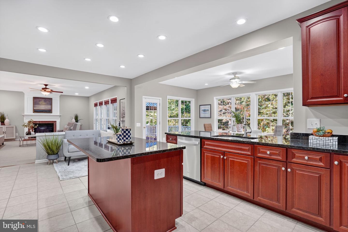 8846 WESTERN HEMLOCK WAY, LORTON, Virginia 22079, 4 Bedrooms Bedrooms, ,2 BathroomsBathrooms,Residential,For sale,8846 WESTERN HEMLOCK WAY,VAFX2277210 MLS # VAFX2277210