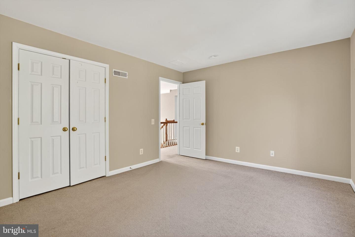 8846 WESTERN HEMLOCK WAY, LORTON, Virginia 22079, 4 Bedrooms Bedrooms, ,2 BathroomsBathrooms,Residential,For sale,8846 WESTERN HEMLOCK WAY,VAFX2277210 MLS # VAFX2277210