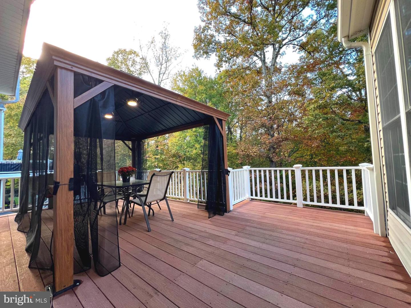 8846 WESTERN HEMLOCK WAY, LORTON, Virginia 22079, 4 Bedrooms Bedrooms, ,2 BathroomsBathrooms,Residential,For sale,8846 WESTERN HEMLOCK WAY,VAFX2277210 MLS # VAFX2277210