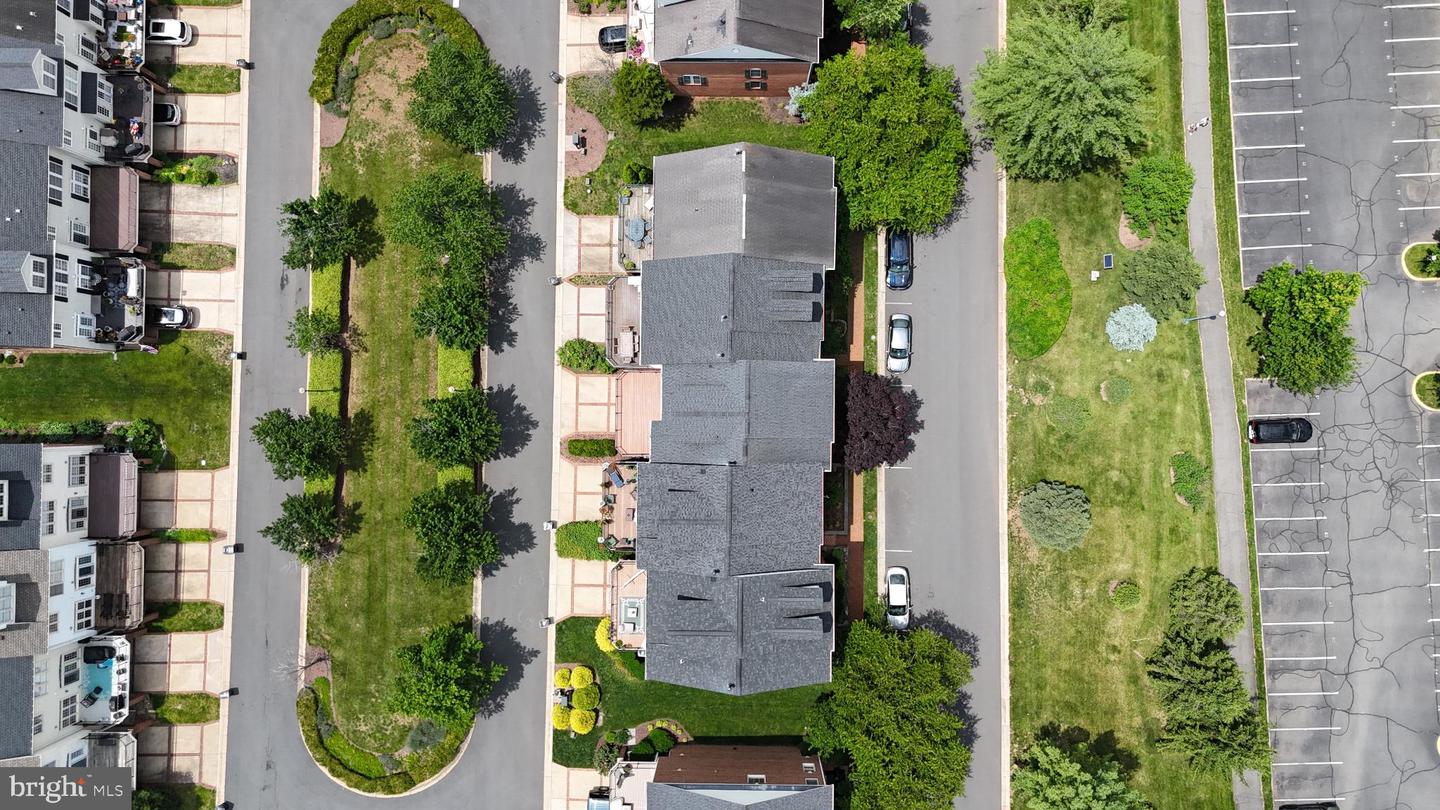 43781 APACHE WELLS TER, LEESBURG, Virginia 20176, 3 Bedrooms Bedrooms, 6 Rooms Rooms,2 BathroomsBathrooms,Residential,For sale,43781 APACHE WELLS TER,VALO2110326 MLS # VALO2110326