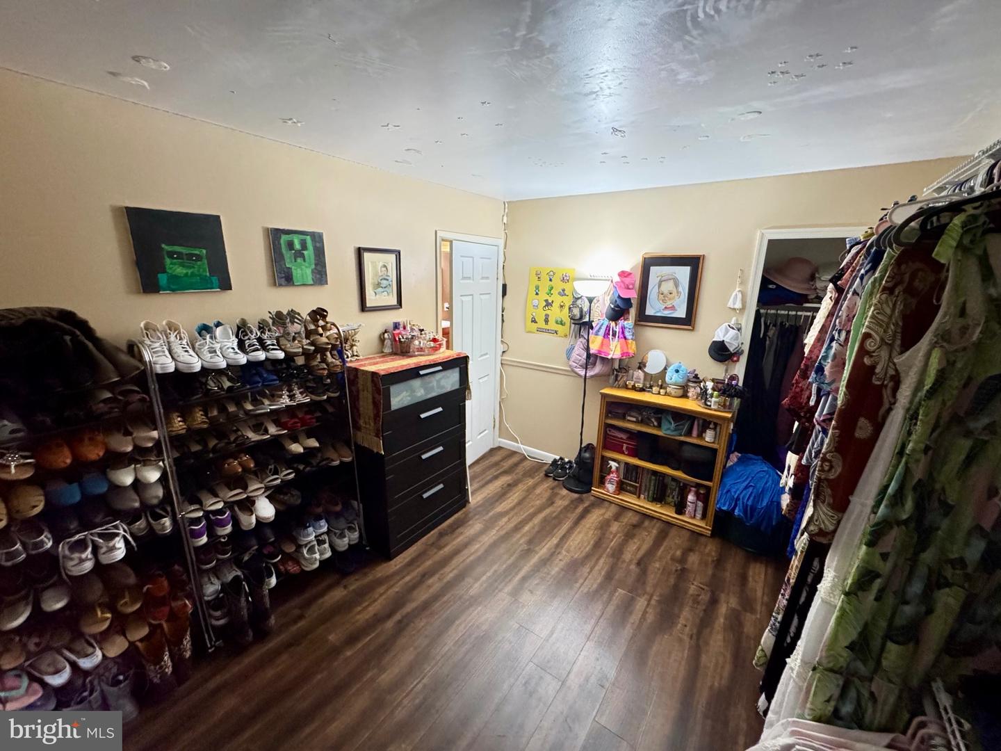 9215 LANDGREEN ST, MANASSAS, Virginia 20110, 8 Bedrooms Bedrooms, ,3 BathroomsBathrooms,Residential,For sale,9215 LANDGREEN ST,VAMN2009618 MLS # VAMN2009618