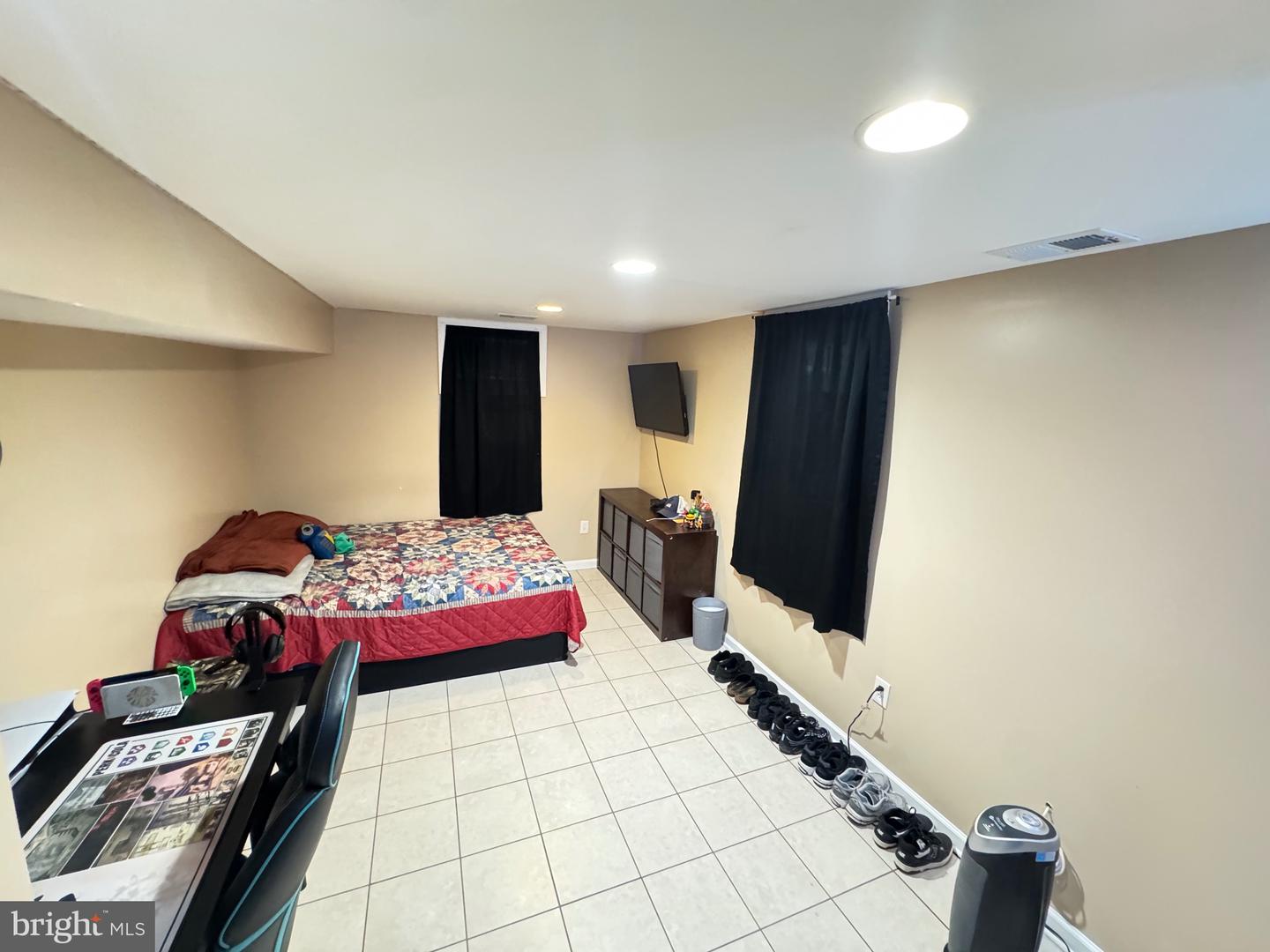 9215 LANDGREEN ST, MANASSAS, Virginia 20110, 8 Bedrooms Bedrooms, ,3 BathroomsBathrooms,Residential,For sale,9215 LANDGREEN ST,VAMN2009618 MLS # VAMN2009618