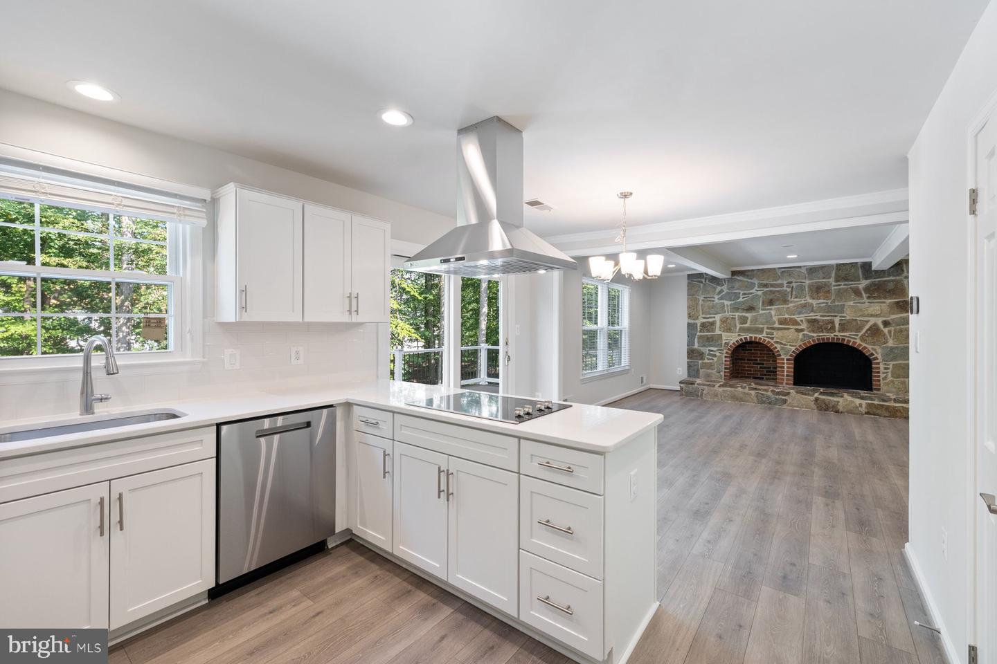 9368 TOVITO DR, FAIRFAX, Virginia 22031, 4 Bedrooms Bedrooms, ,3 BathroomsBathrooms,Residential,For sale,9368 TOVITO DR,VAFX2277222 MLS # VAFX2277222