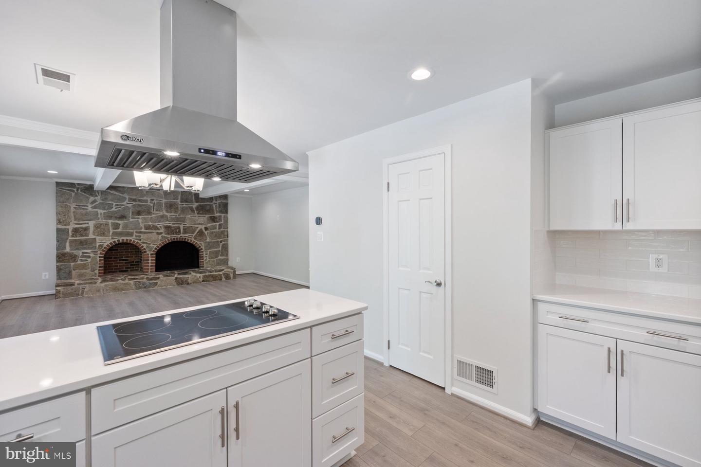 9368 TOVITO DR, FAIRFAX, Virginia 22031, 4 Bedrooms Bedrooms, ,3 BathroomsBathrooms,Residential,For sale,9368 TOVITO DR,VAFX2277222 MLS # VAFX2277222