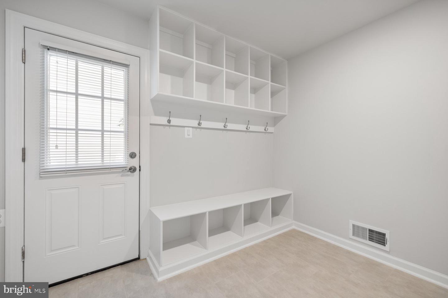 9368 TOVITO DR, FAIRFAX, Virginia 22031, 4 Bedrooms Bedrooms, ,3 BathroomsBathrooms,Residential,For sale,9368 TOVITO DR,VAFX2277222 MLS # VAFX2277222