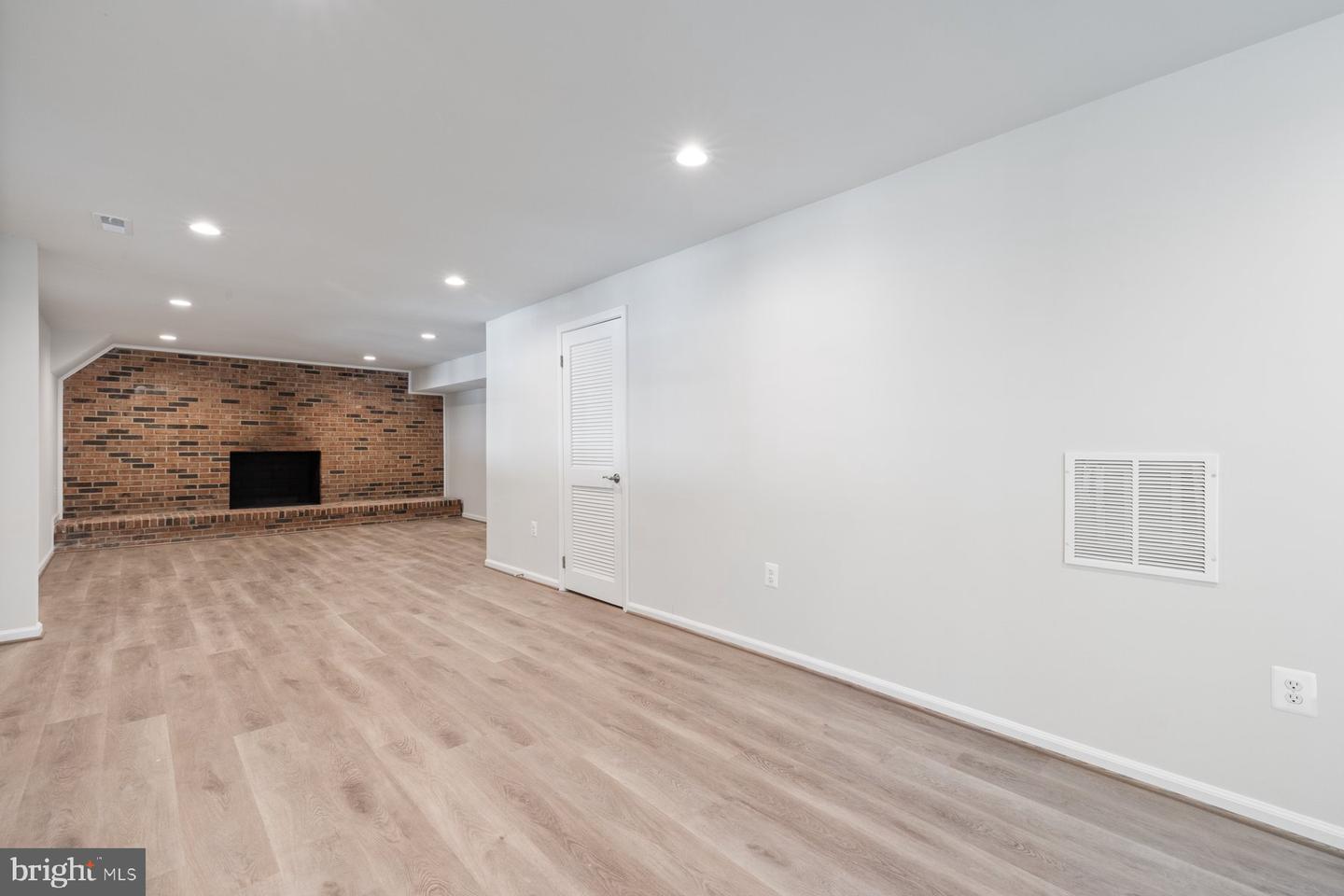 9368 TOVITO DR, FAIRFAX, Virginia 22031, 4 Bedrooms Bedrooms, ,3 BathroomsBathrooms,Residential,For sale,9368 TOVITO DR,VAFX2277222 MLS # VAFX2277222