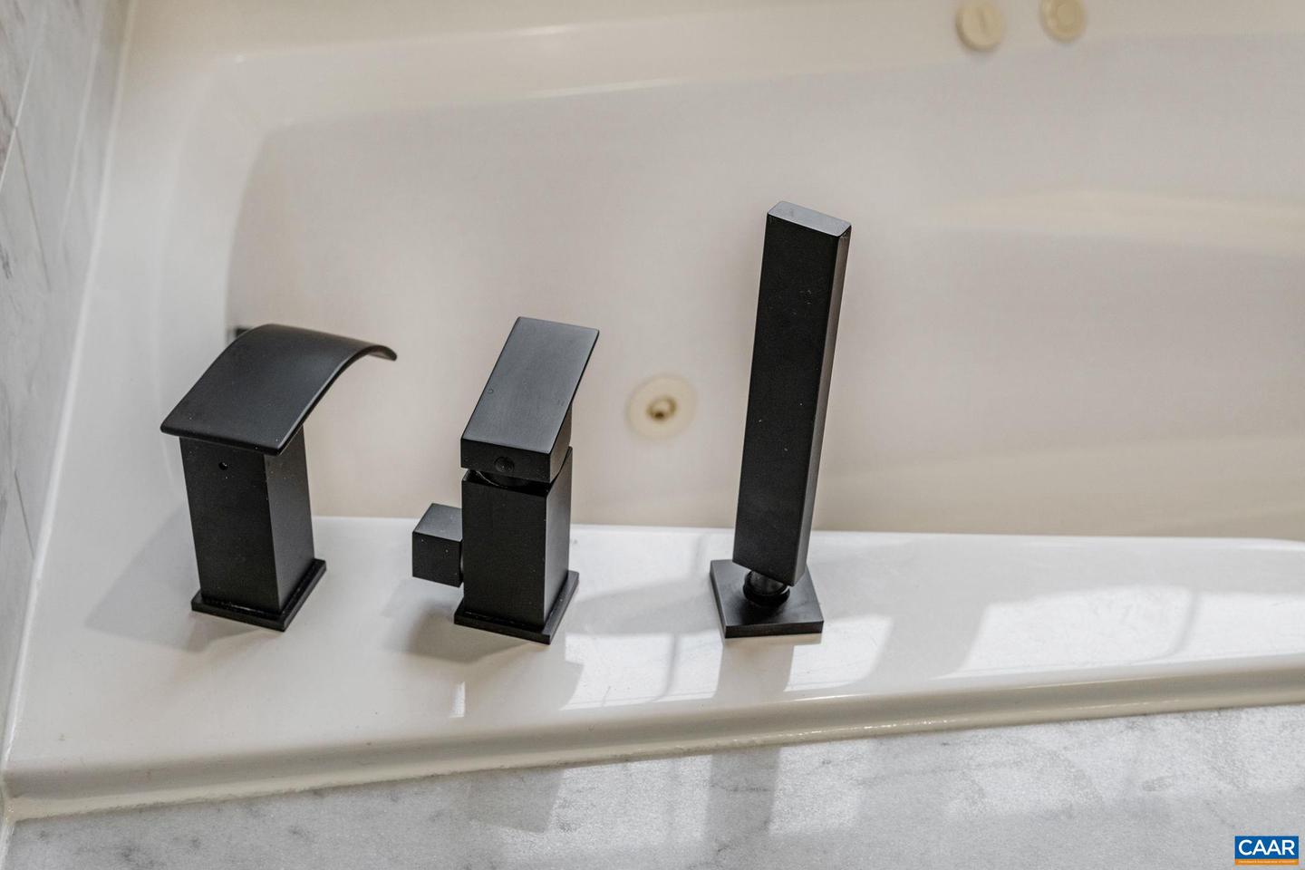 2040 WHISPERING WOODS DR, CHARLOTTESVILLE, Virginia 22911, 4 Bedrooms Bedrooms, ,2 BathroomsBathrooms,Residential,For sale,2040 WHISPERING WOODS DR,670615 MLS # 670615