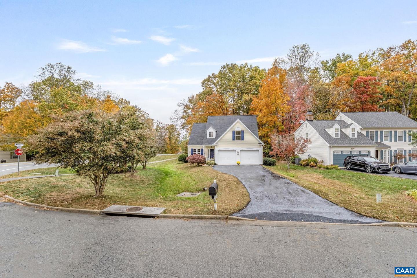 2040 WHISPERING WOODS DR, CHARLOTTESVILLE, Virginia 22911, 4 Bedrooms Bedrooms, ,2 BathroomsBathrooms,Residential,For sale,2040 WHISPERING WOODS DR,670615 MLS # 670615