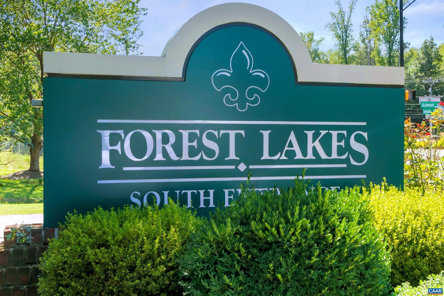 2040 WHISPERING WOODS DR, CHARLOTTESVILLE, Virginia 22911, 4 Bedrooms Bedrooms, ,2 BathroomsBathrooms,Residential,For sale,2040 WHISPERING WOODS DR,670615 MLS # 670615