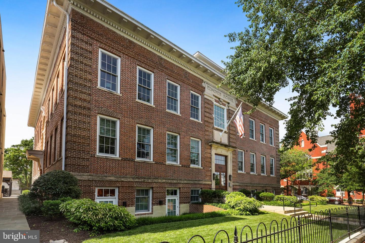 901 D ST NE #3, WASHINGTON, District Of Columbia 20002, 1 Bedroom Bedrooms, ,1 BathroomBathrooms,Residential,For sale,901 D ST NE #3,DCDC2229978 MLS # DCDC2229978