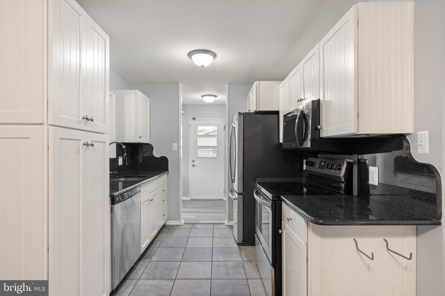 904 HOPTON RD, WOODBRIDGE, Virginia 22191, 3 Bedrooms Bedrooms, ,2 BathroomsBathrooms,Residential,For sale,904 HOPTON RD,VAPW2107122 MLS # VAPW2107122