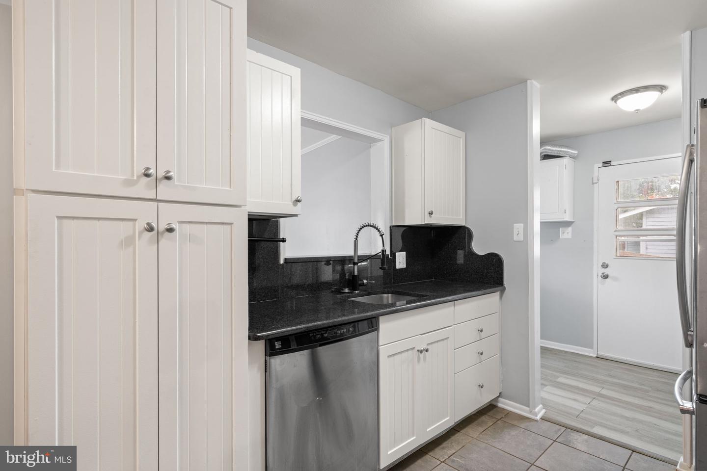 904 HOPTON RD, WOODBRIDGE, Virginia 22191, 3 Bedrooms Bedrooms, ,2 BathroomsBathrooms,Residential,For sale,904 HOPTON RD,VAPW2107122 MLS # VAPW2107122