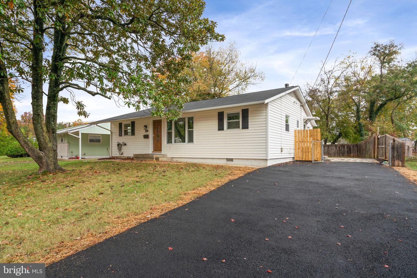 904 HOPTON RD, WOODBRIDGE, Virginia 22191, 3 Bedrooms Bedrooms, ,2 BathroomsBathrooms,Residential,For sale,904 HOPTON RD,VAPW2107122 MLS # VAPW2107122