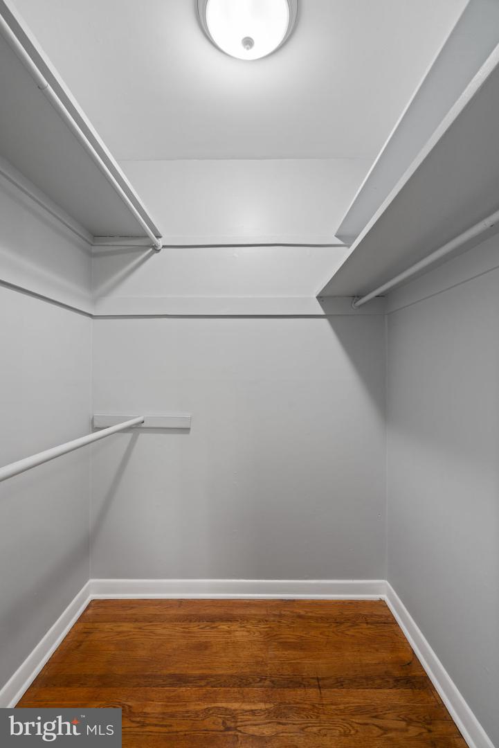 904 HOPTON RD, WOODBRIDGE, Virginia 22191, 3 Bedrooms Bedrooms, ,2 BathroomsBathrooms,Residential,For sale,904 HOPTON RD,VAPW2107122 MLS # VAPW2107122