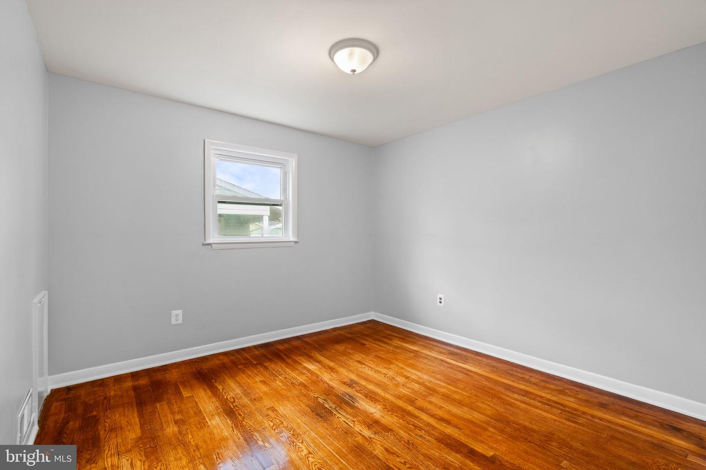 904 HOPTON RD, WOODBRIDGE, Virginia 22191, 3 Bedrooms Bedrooms, ,2 BathroomsBathrooms,Residential,For sale,904 HOPTON RD,VAPW2107122 MLS # VAPW2107122