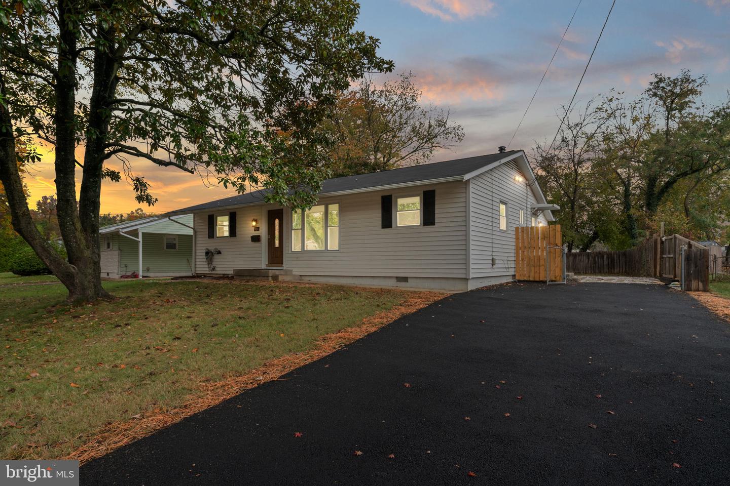 904 HOPTON RD, WOODBRIDGE, Virginia 22191, 3 Bedrooms Bedrooms, ,2 BathroomsBathrooms,Residential,For sale,904 HOPTON RD,VAPW2107122 MLS # VAPW2107122