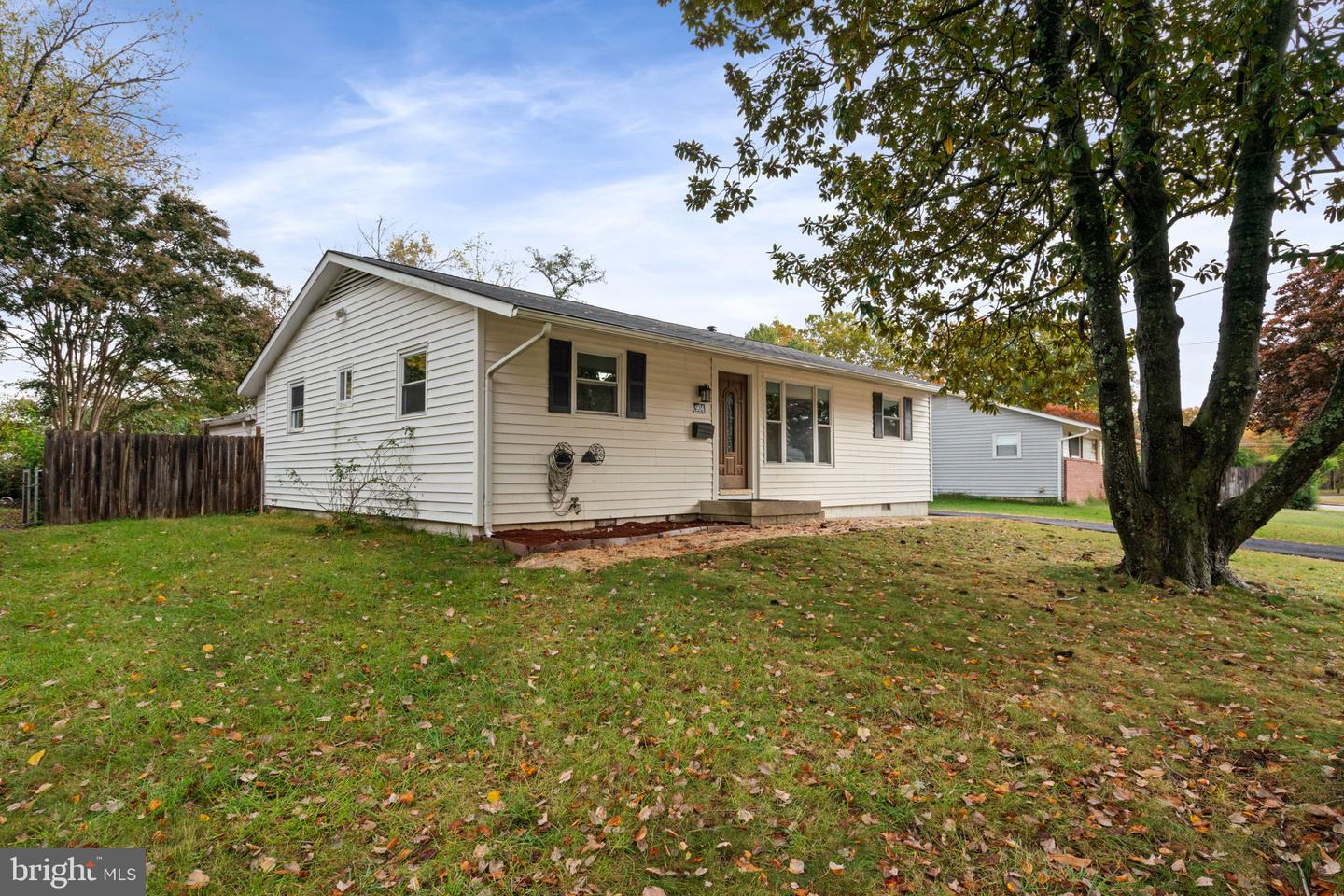 904 HOPTON RD, WOODBRIDGE, Virginia 22191, 3 Bedrooms Bedrooms, ,2 BathroomsBathrooms,Residential,For sale,904 HOPTON RD,VAPW2107122 MLS # VAPW2107122