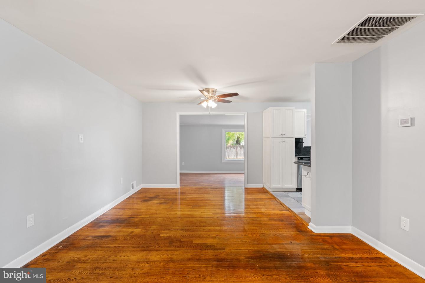 904 HOPTON RD, WOODBRIDGE, Virginia 22191, 3 Bedrooms Bedrooms, ,2 BathroomsBathrooms,Residential,For sale,904 HOPTON RD,VAPW2107122 MLS # VAPW2107122