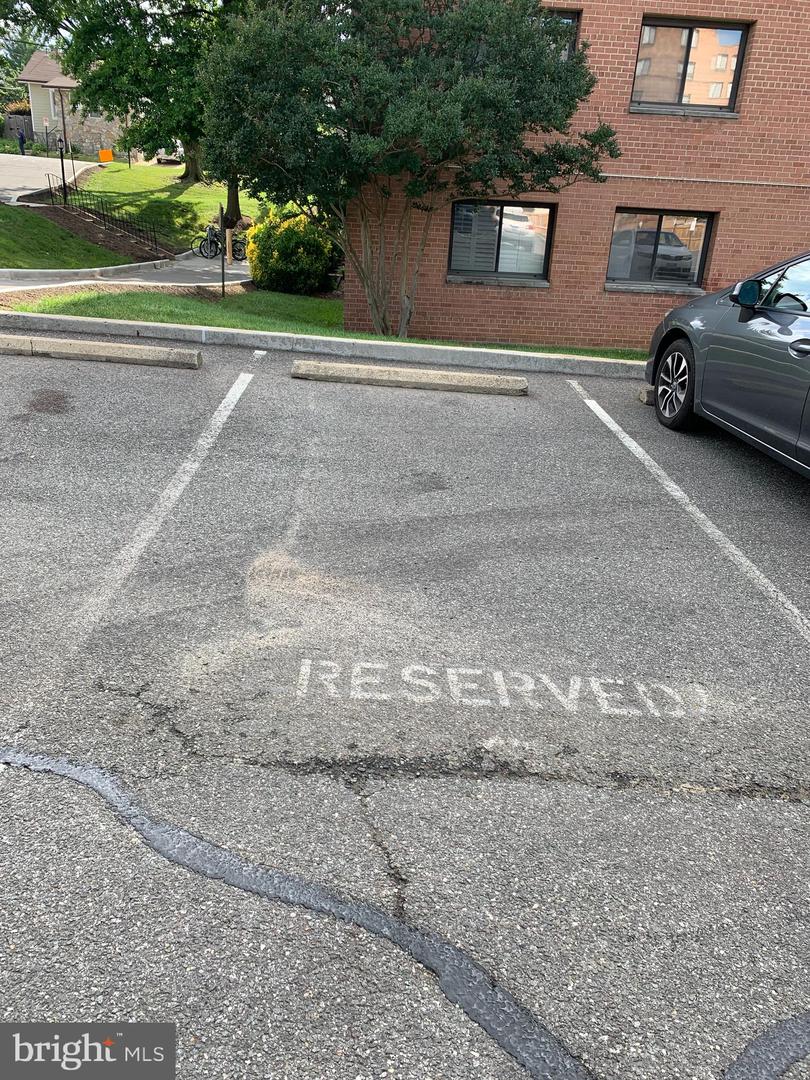 1931 N CLEVELAND ST #505, ARLINGTON, Virginia 22201, ,1 BathroomBathrooms,Residential,For sale,1931 N CLEVELAND ST #505,VAAR2065624 MLS # VAAR2065624 1931 N CLEVELAND ST #505, ARLINGTON, Virginia 22201, ,1 BathroomBathrooms,Residential,For sale,1931 N CLEVELAND ST #505,VAAR2065624 MLS # VAAR2065624