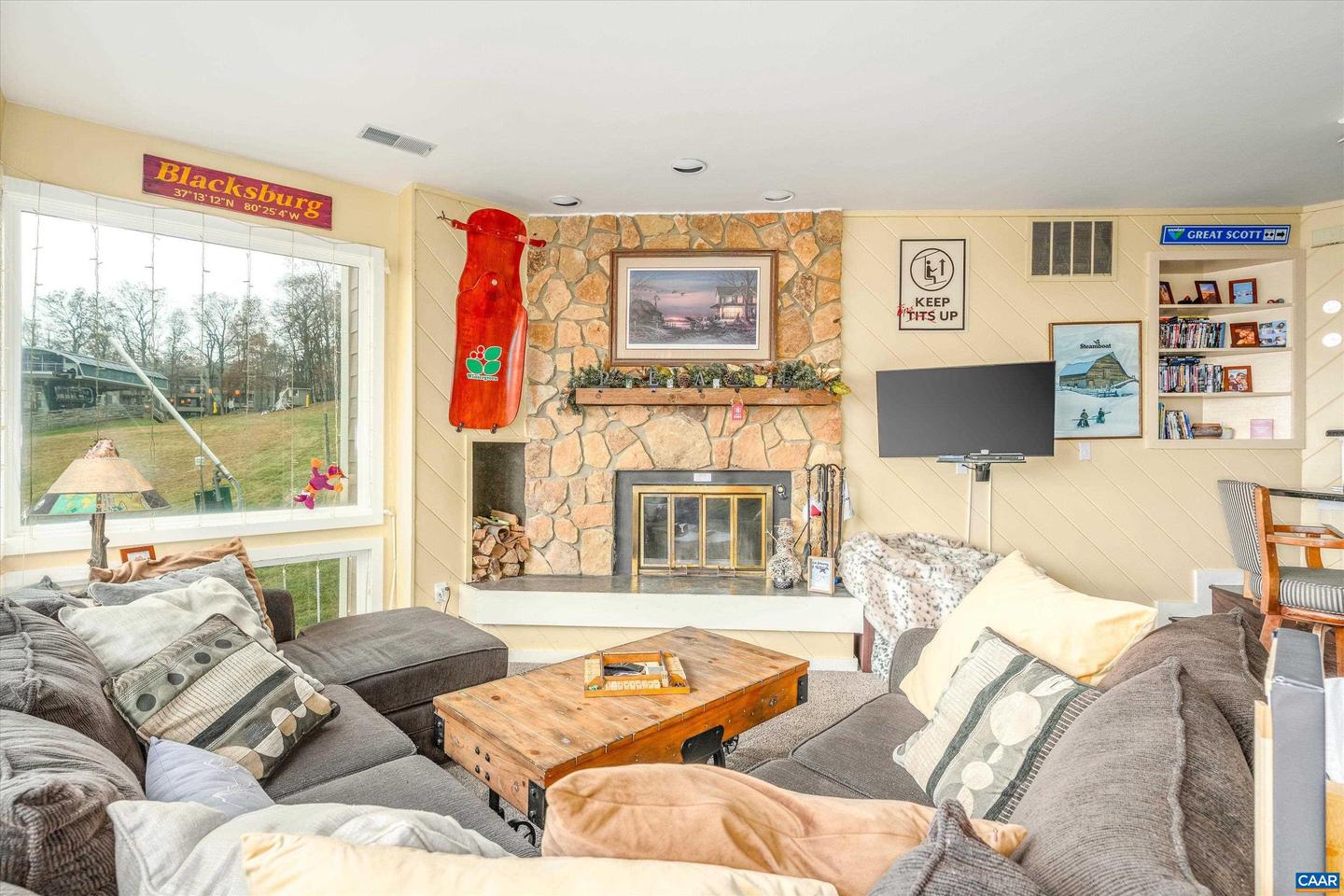 907 DIAMOND HILL CONDOS, WINTERGREEN RESORT, Virginia 22967, 2 Bedrooms Bedrooms, ,2 BathroomsBathrooms,Residential,For sale,907 DIAMOND HILL CONDOS,670624 MLS # 670624 907 DIAMOND HILL CONDOS, WINTERGREEN RESORT, Virginia 22967, 2 Bedrooms Bedrooms, ,2 BathroomsBathrooms,Residential,For sale,907 DIAMOND HILL CONDOS,670624 MLS # 670624