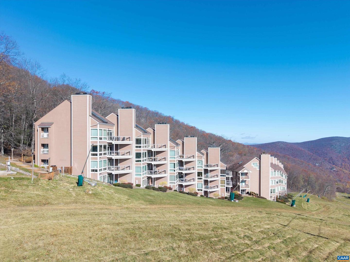 907 DIAMOND HILL CONDOS, WINTERGREEN RESORT, Virginia 22967, 2 Bedrooms Bedrooms, ,2 BathroomsBathrooms,Residential,For sale,907 DIAMOND HILL CONDOS,670624 MLS # 670624