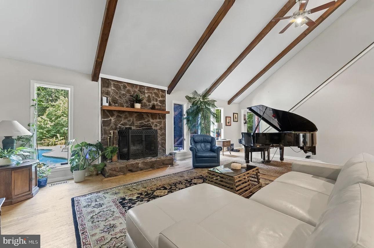 8911 MILLWOOD DR, SPOTSYLVANIA, Virginia 22551, 5 Bedrooms Bedrooms, ,4 BathroomsBathrooms,Residential,For sale,8911 MILLWOOD DR,VASP2037380 MLS # VASP2037380