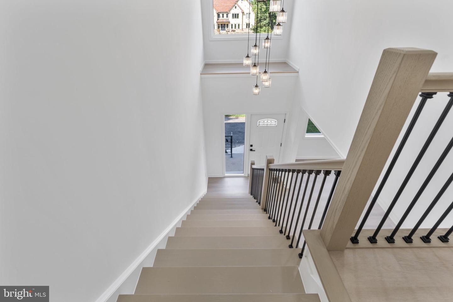 8111 OAK ST, MANASSAS, Virginia 20111, 4 Bedrooms Bedrooms, 4 Rooms Rooms,3 BathroomsBathrooms,Residential,For sale,8111 OAK ST,VAPW2107084 MLS # VAPW2107084