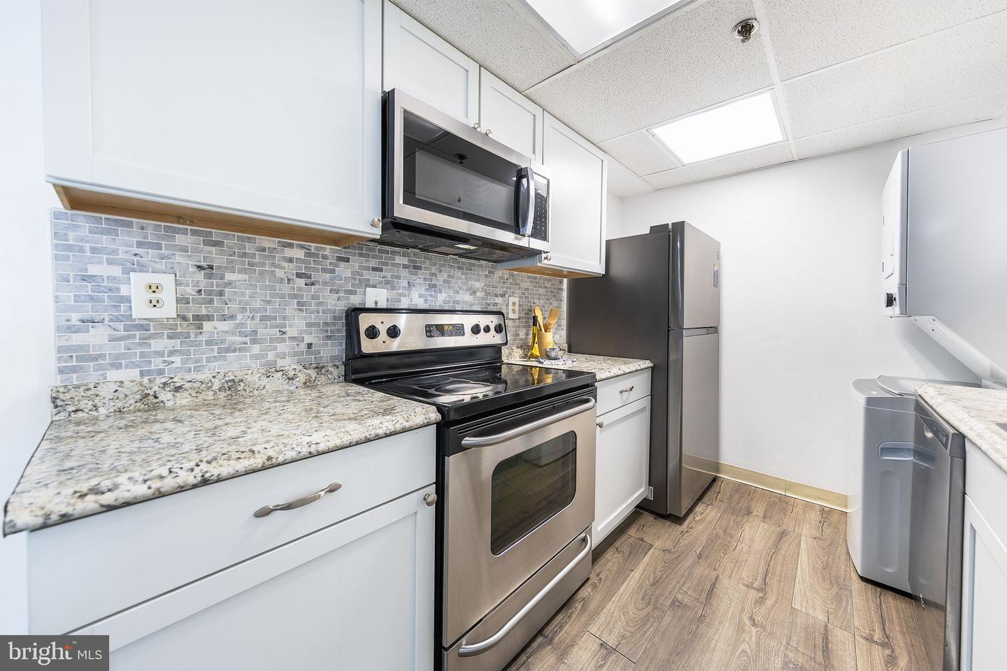 5911 EDSALL RD #912, ALEXANDRIA, Virginia 22304, 2 Bedrooms Bedrooms, ,2 BathroomsBathrooms,Residential,For sale,5911 EDSALL RD #912,VAAX2051392 MLS # VAAX2051392