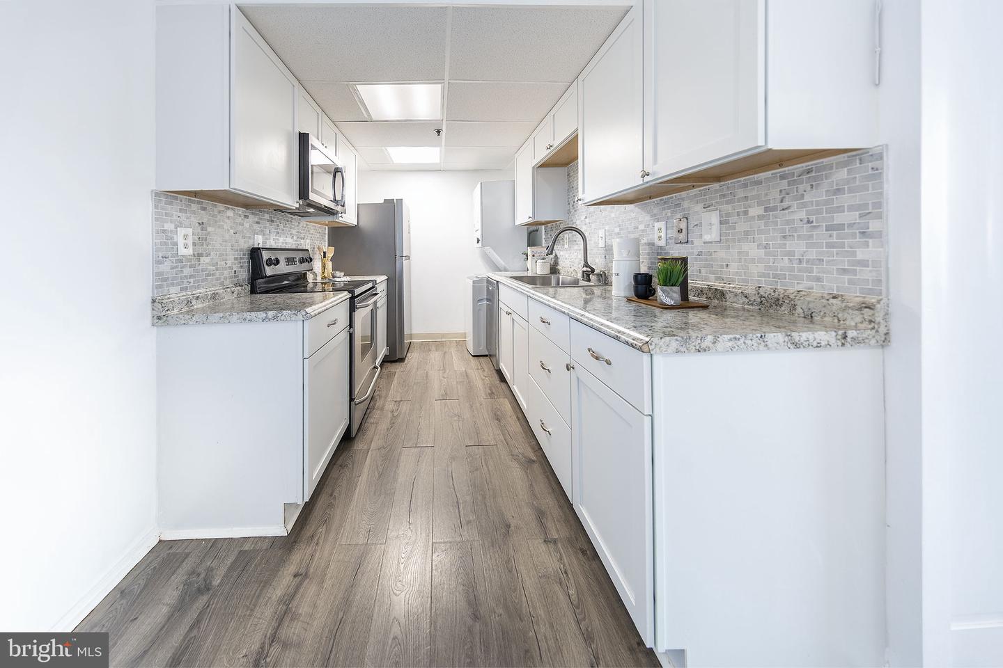 5911 EDSALL RD #912, ALEXANDRIA, Virginia 22304, 2 Bedrooms Bedrooms, ,2 BathroomsBathrooms,Residential,For sale,5911 EDSALL RD #912,VAAX2051392 MLS # VAAX2051392