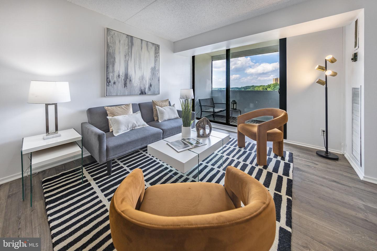 5911 EDSALL RD #912, ALEXANDRIA, Virginia 22304, 2 Bedrooms Bedrooms, ,2 BathroomsBathrooms,Residential,For sale,5911 EDSALL RD #912,VAAX2051392 MLS # VAAX2051392