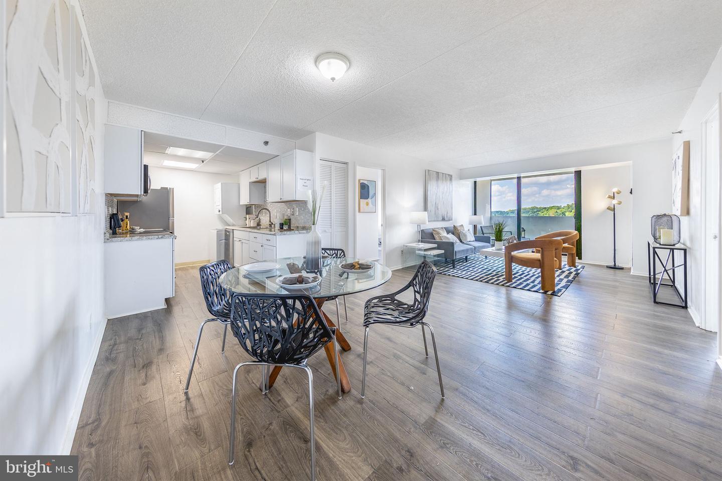 5911 EDSALL RD #912, ALEXANDRIA, Virginia 22304, 2 Bedrooms Bedrooms, ,2 BathroomsBathrooms,Residential,For sale,5911 EDSALL RD #912,VAAX2051392 MLS # VAAX2051392