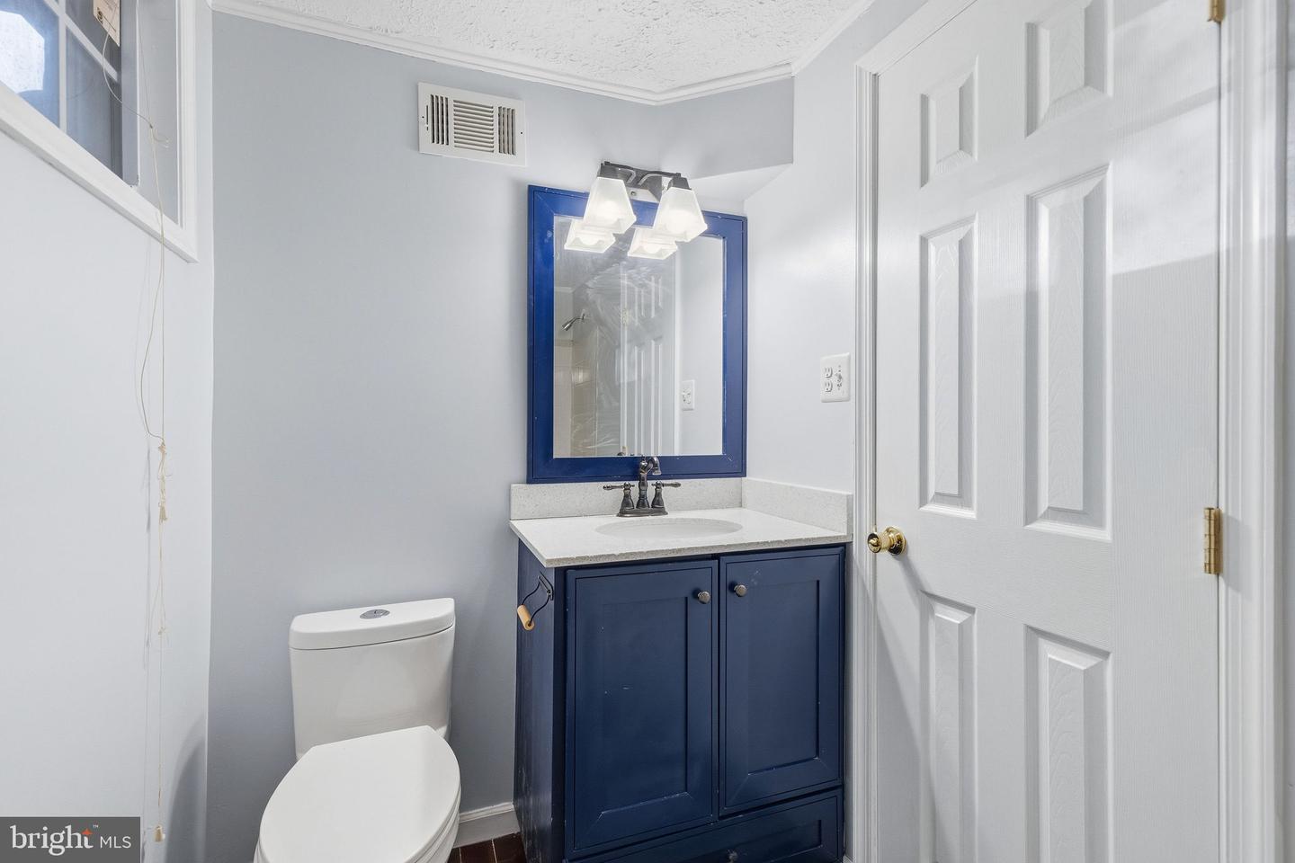 14504 FULLERTON RD, WOODBRIDGE, Virginia 22193, 5 Bedrooms Bedrooms, ,3 BathroomsBathrooms,Residential,For sale,14504 FULLERTON RD,VAPW2107096 MLS # VAPW2107096