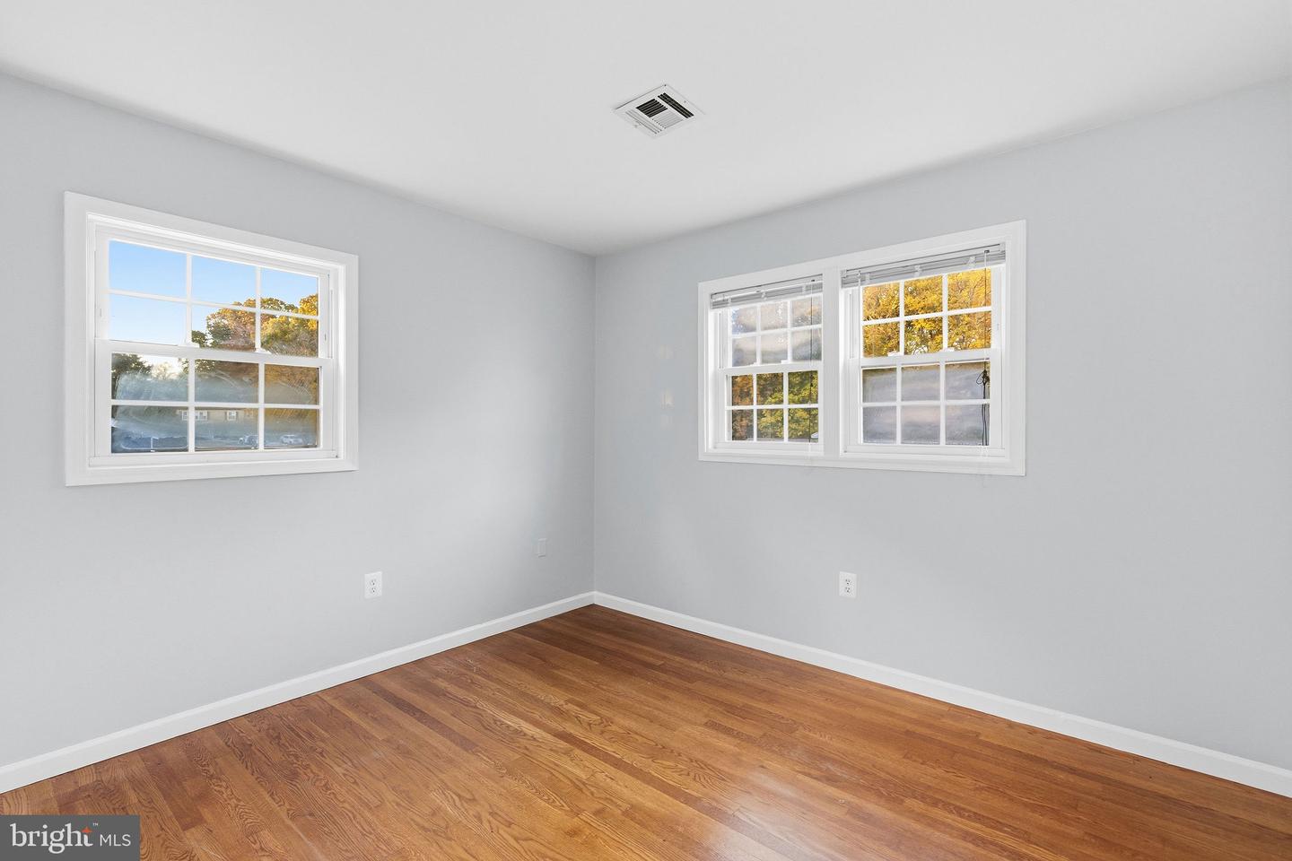 14504 FULLERTON RD, WOODBRIDGE, Virginia 22193, 5 Bedrooms Bedrooms, ,3 BathroomsBathrooms,Residential,For sale,14504 FULLERTON RD,VAPW2107096 MLS # VAPW2107096