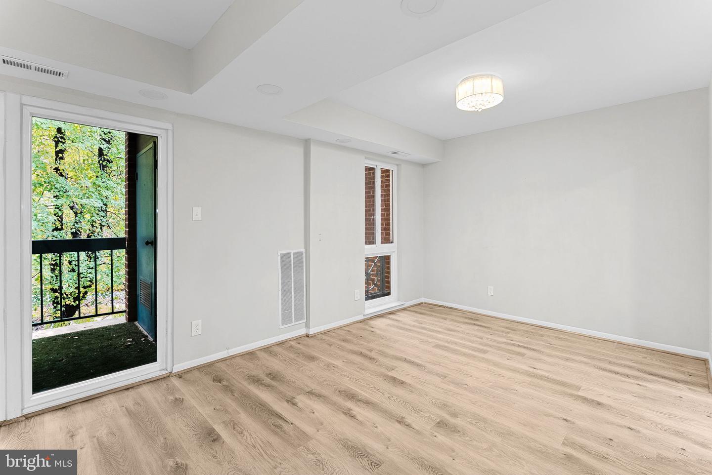 11808 BRETON CT #12C, RESTON, Virginia 20191, 2 Bedrooms Bedrooms, 4 Rooms Rooms,1 BathroomBathrooms,Residential,For sale,11808 BRETON CT #12C,VAFX2277236 MLS # VAFX2277236