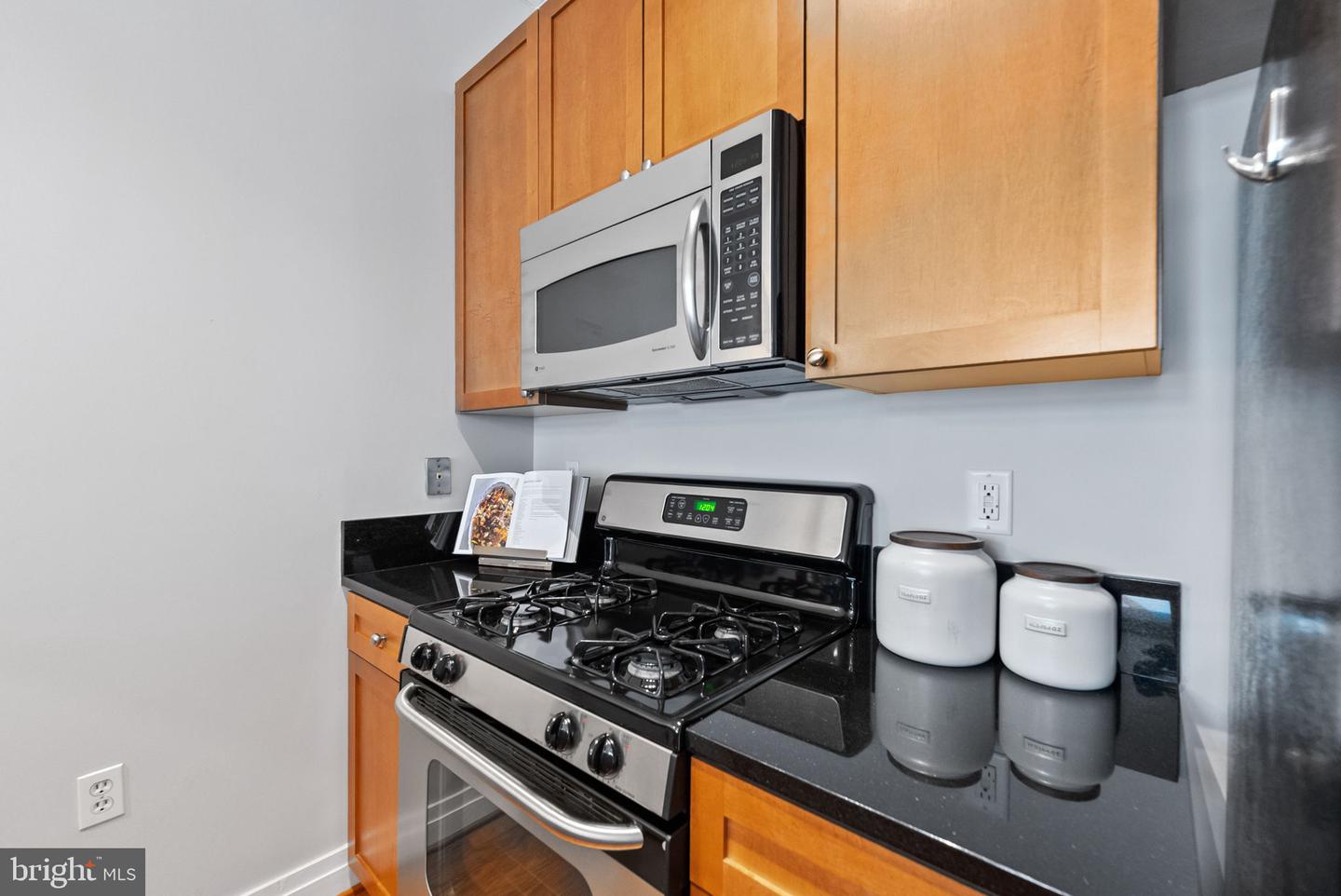 2120 VERMONT AVE NW #411, WASHINGTON, District Of Columbia 20001, 1 Bedroom Bedrooms, ,1 BathroomBathrooms,Residential,For sale,2120 VERMONT AVE NW #411,DCDC2229966 MLS # DCDC2229966