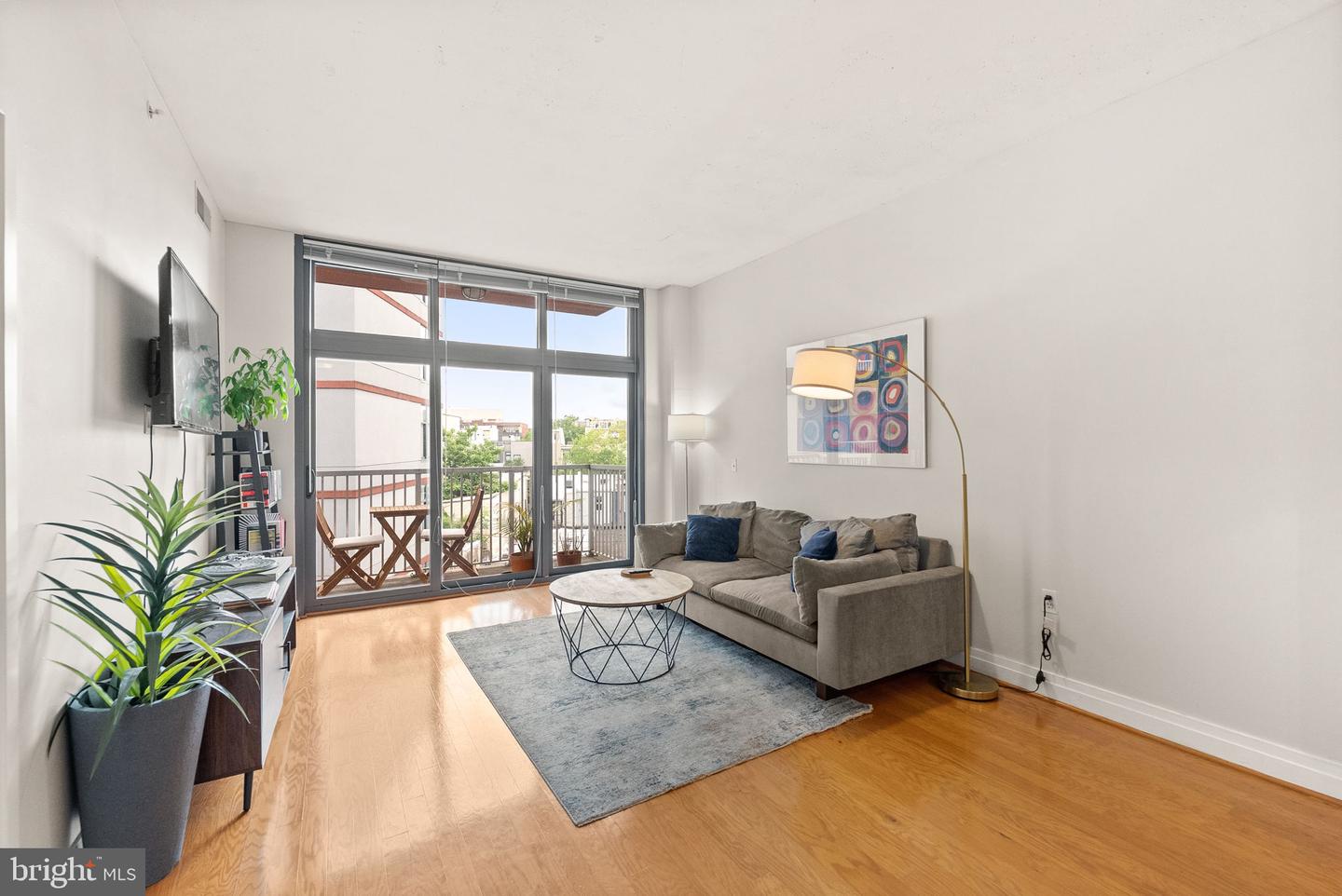 2120 VERMONT AVE NW #411, WASHINGTON, District Of Columbia 20001, 1 Bedroom Bedrooms, ,1 BathroomBathrooms,Residential,For sale,2120 VERMONT AVE NW #411,DCDC2229966 MLS # DCDC2229966
