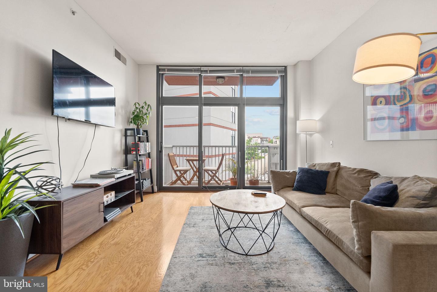 2120 VERMONT AVE NW #411, WASHINGTON, District Of Columbia 20001, 1 Bedroom Bedrooms, ,1 BathroomBathrooms,Residential,For sale,2120 VERMONT AVE NW #411,DCDC2229966 MLS # DCDC2229966