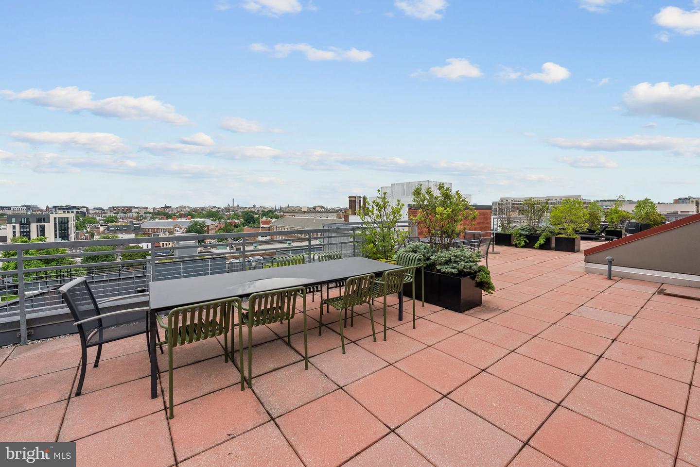 2120 VERMONT AVE NW #411, WASHINGTON, District Of Columbia 20001, 1 Bedroom Bedrooms, ,1 BathroomBathrooms,Residential,For sale,2120 VERMONT AVE NW #411,DCDC2229966 MLS # DCDC2229966