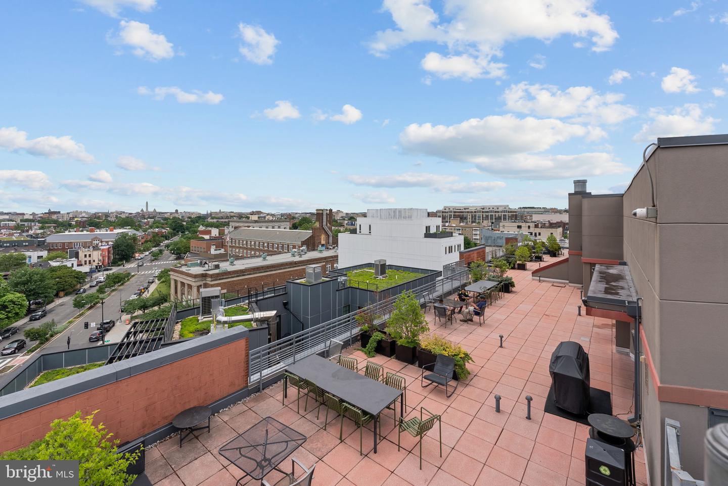 2120 VERMONT AVE NW #411, WASHINGTON, District Of Columbia 20001, 1 Bedroom Bedrooms, ,1 BathroomBathrooms,Residential,For sale,2120 VERMONT AVE NW #411,DCDC2229966 MLS # DCDC2229966