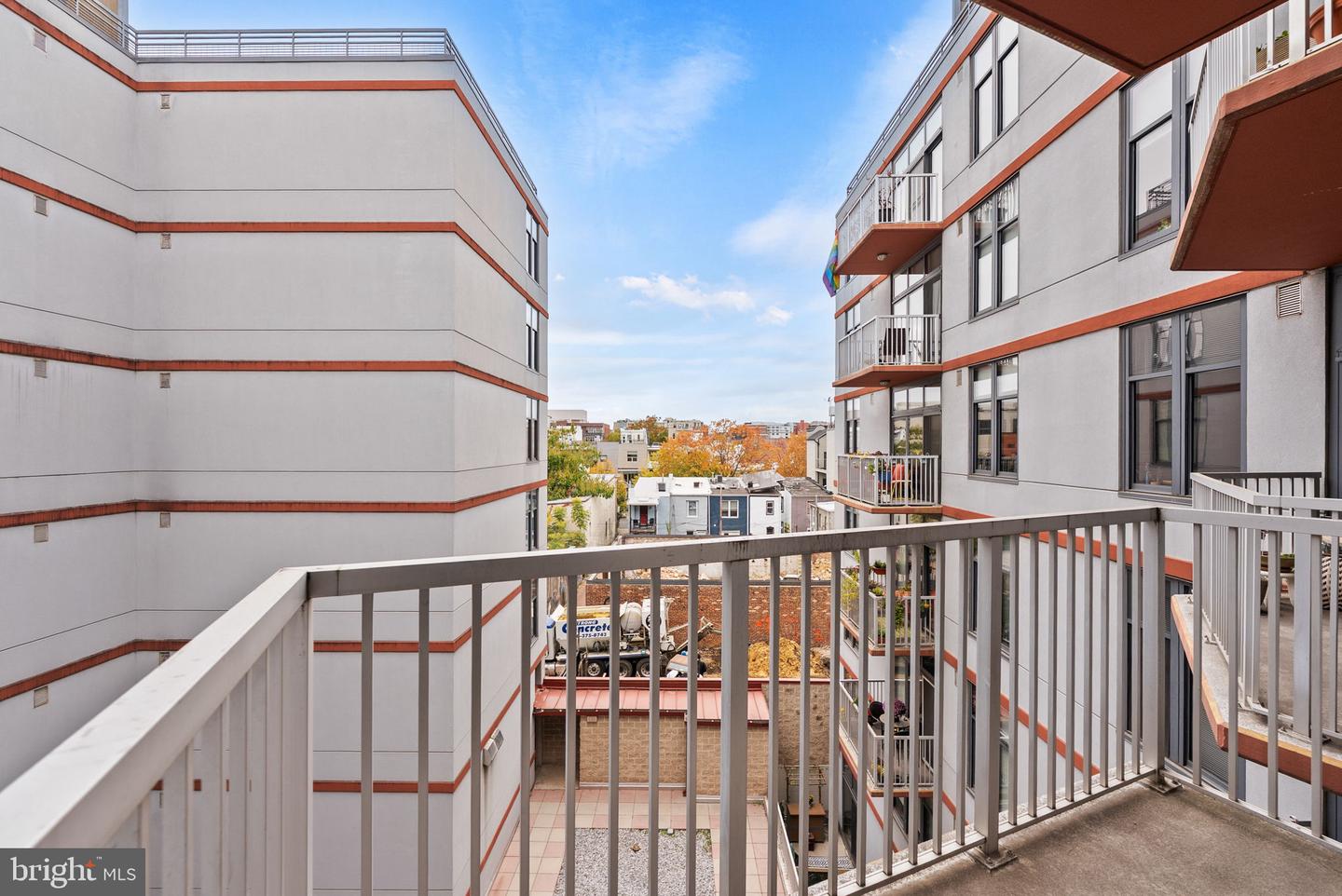 2120 VERMONT AVE NW #411, WASHINGTON, District Of Columbia 20001, 1 Bedroom Bedrooms, ,1 BathroomBathrooms,Residential,For sale,2120 VERMONT AVE NW #411,DCDC2229966 MLS # DCDC2229966