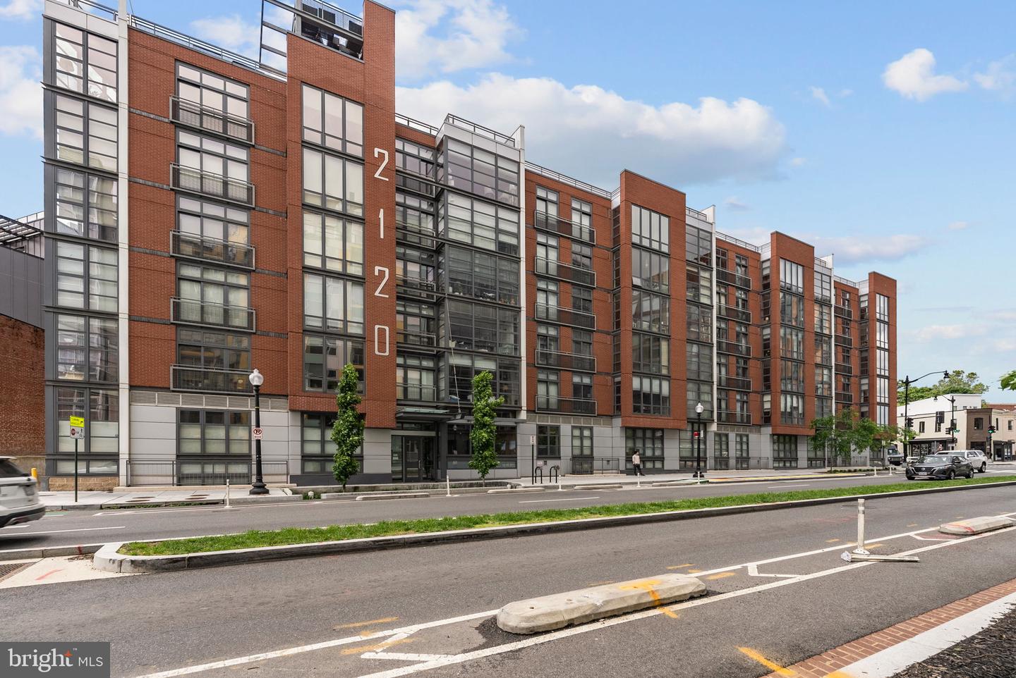 2120 VERMONT AVE NW #411, WASHINGTON, District Of Columbia 20001, 1 Bedroom Bedrooms, ,1 BathroomBathrooms,Residential,For sale,2120 VERMONT AVE NW #411,DCDC2229966 MLS # DCDC2229966