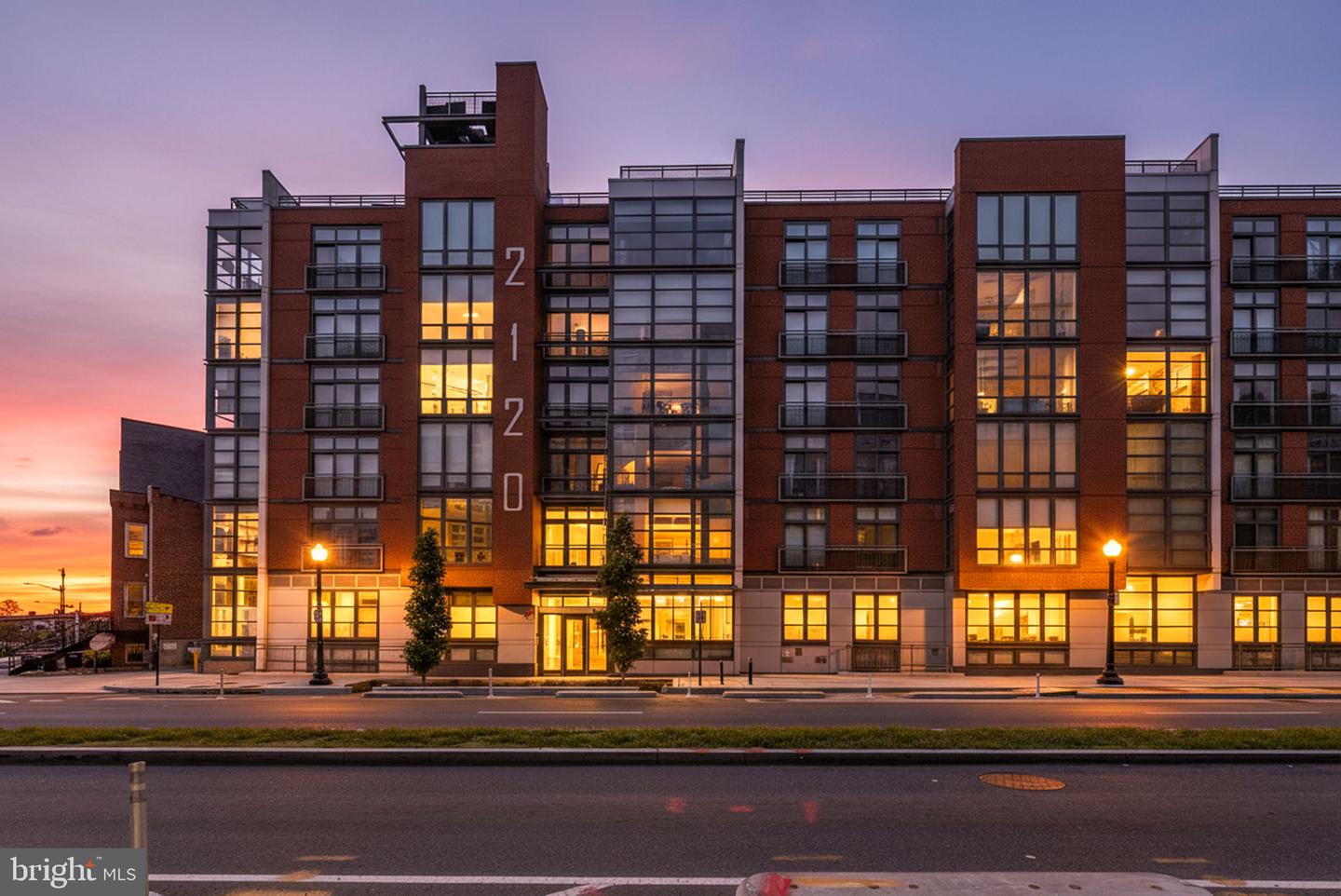 2120 VERMONT AVE NW #411, WASHINGTON, District Of Columbia 20001, 1 Bedroom Bedrooms, ,1 BathroomBathrooms,Residential,For sale,2120 VERMONT AVE NW #411,DCDC2229966 MLS # DCDC2229966