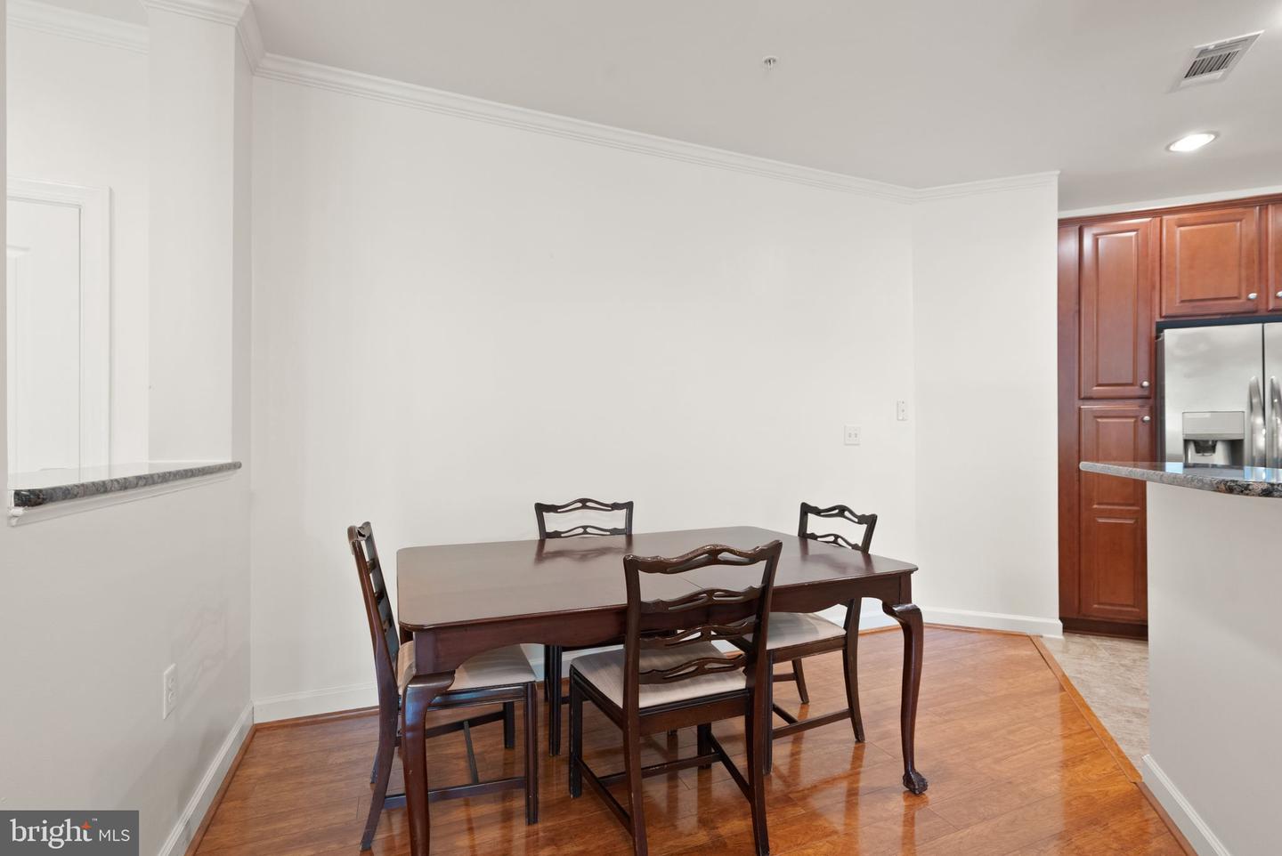 400 CAMERON STATION BLVD #105, ALEXANDRIA, Virginia 22304, 2 Bedrooms Bedrooms, ,2 BathroomsBathrooms,Residential,For sale,400 CAMERON STATION BLVD #105,VAAX2044682 MLS # VAAX2044682