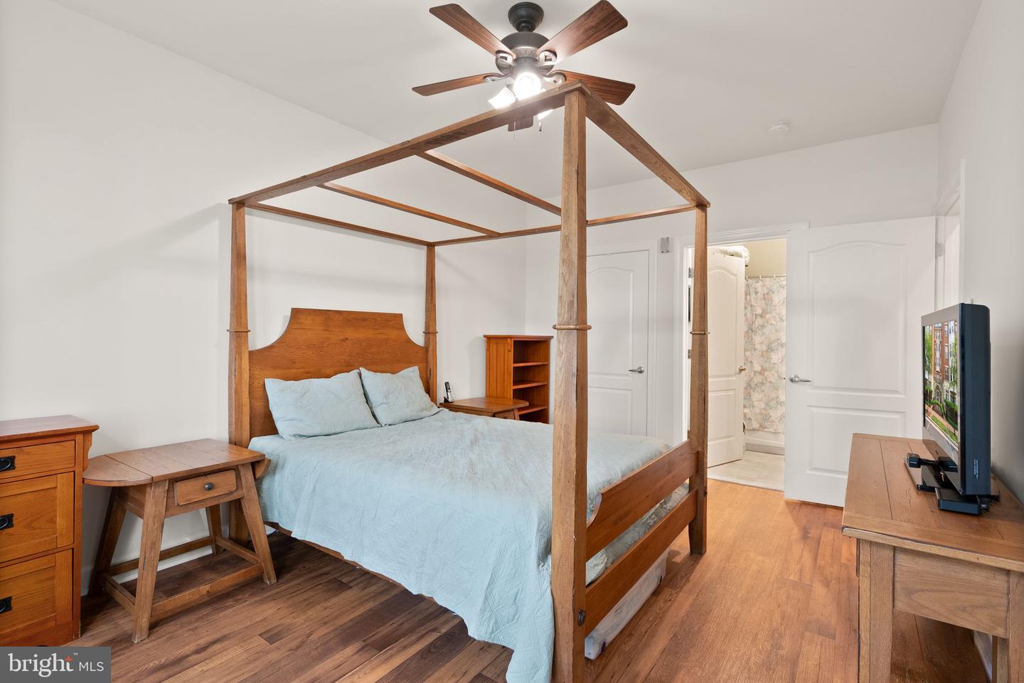 400 CAMERON STATION BLVD #105, ALEXANDRIA, Virginia 22304, 2 Bedrooms Bedrooms, ,2 BathroomsBathrooms,Residential,For sale,400 CAMERON STATION BLVD #105,VAAX2044682 MLS # VAAX2044682