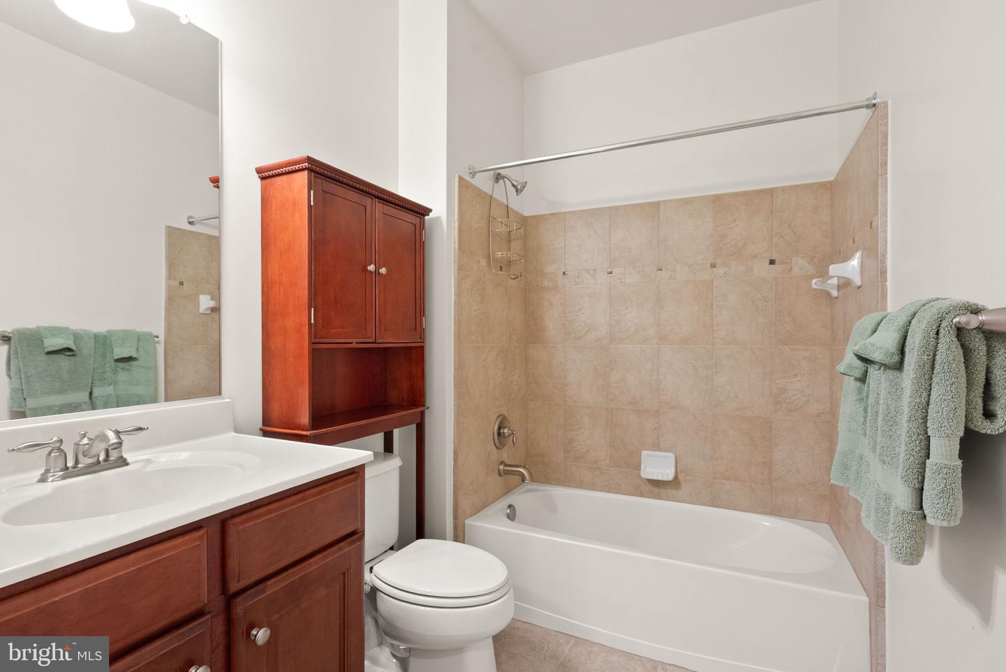 400 CAMERON STATION BLVD #105, ALEXANDRIA, Virginia 22304, 2 Bedrooms Bedrooms, ,2 BathroomsBathrooms,Residential,For sale,400 CAMERON STATION BLVD #105,VAAX2044682 MLS # VAAX2044682